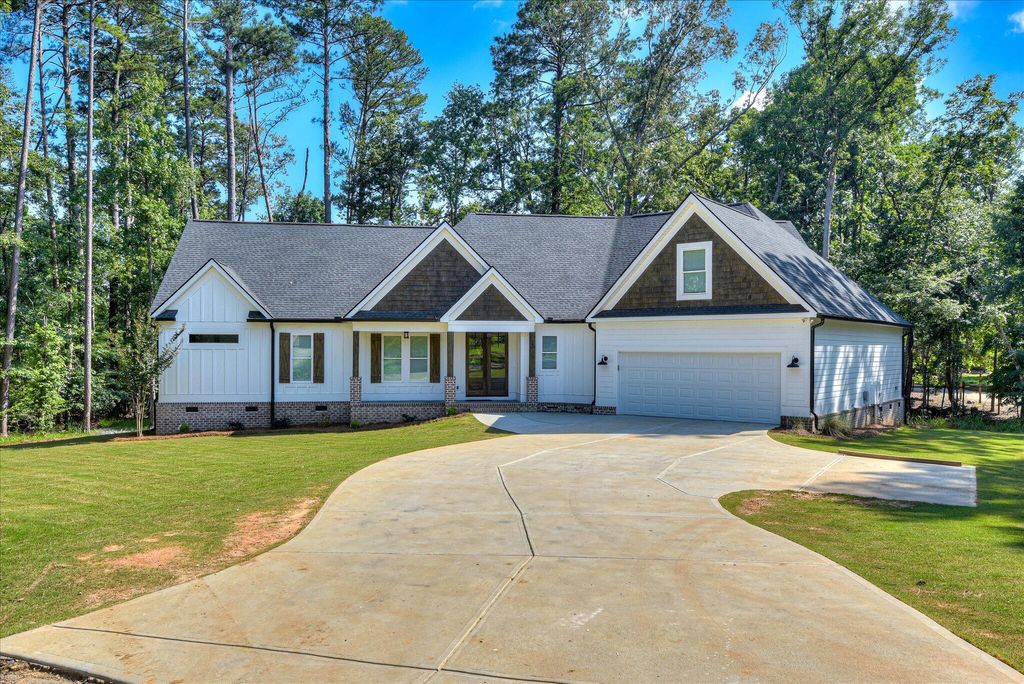 Photo of 1199 Pawnee Drive, Lincolnton, GA 30817 (MLS # 553397)