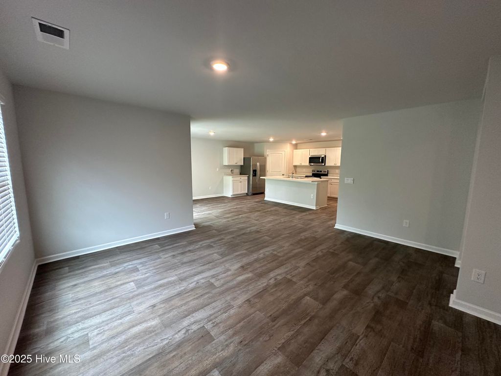 Photo of 1516 E Black Squirrel Lane SE, Bolivia, NC 28422 (MLS # 100547602)