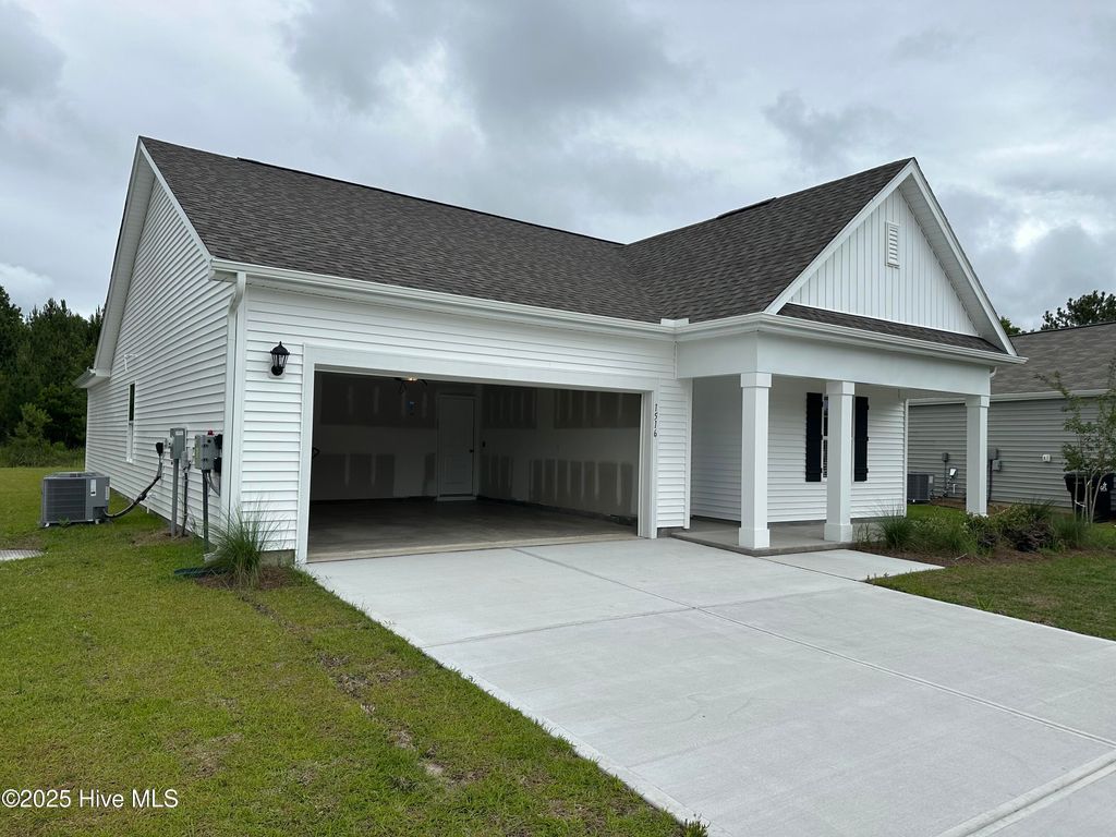 Photo of 1516 E Black Squirrel Lane SE, Bolivia, NC 28422 (MLS # 100547602)