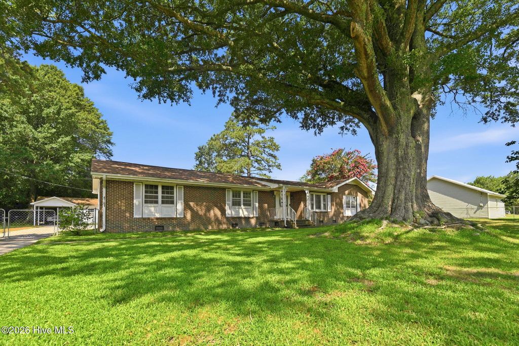 Photo of 4701 Gum Branch Road, Jacksonville, NC 28540 (MLS # 100588150)