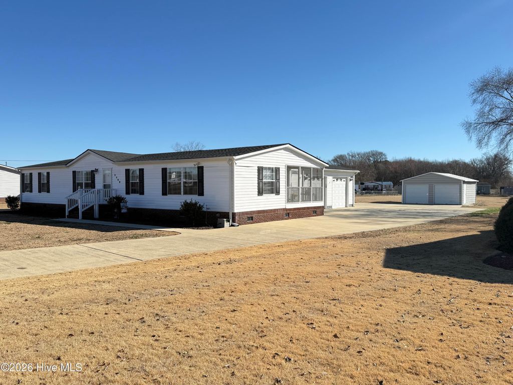 Photo of 2468 Airport Road NE, Fremont, NC 27830 (MLS # 100549859)