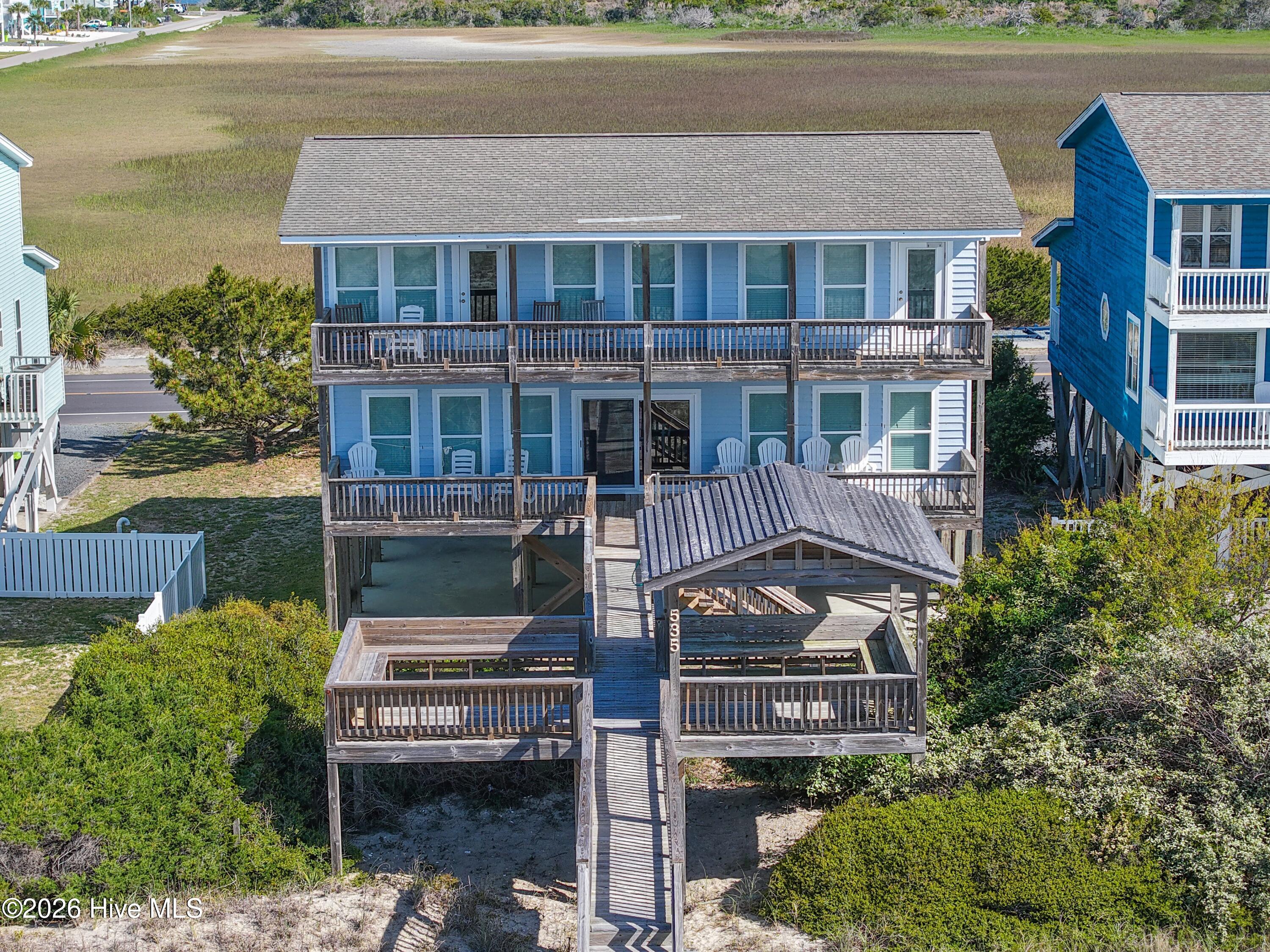 535 Ocean Boulevard W