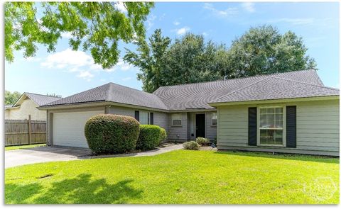 Photo of 3 Tally Ho Court, Savannah, GA 31406 (MLS # SA348139)