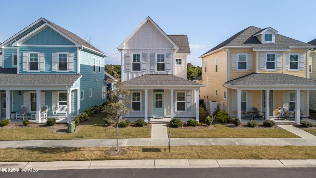 Photo of 223 Great Egret Way, Beaufort, NC 28516 (MLS # 100539171)