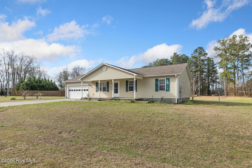 Photo of 114 Appleton Lane, Richlands, NC 28574 (MLS # 100560004)