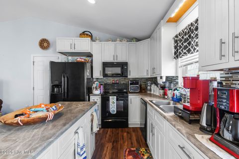 Tiny photo for 114 Appleton Lane, Richlands, NC 28574 (MLS # 100560004)