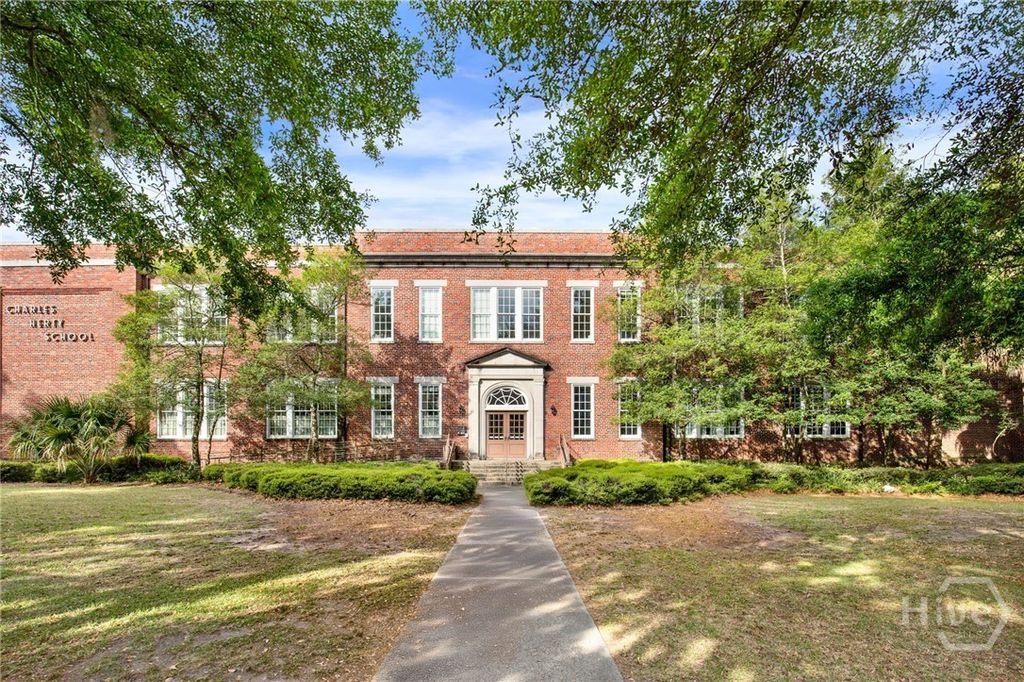 Photo of 1835 Skidaway Road #206, Savannah, GA 31404 (MLS # SA353157)