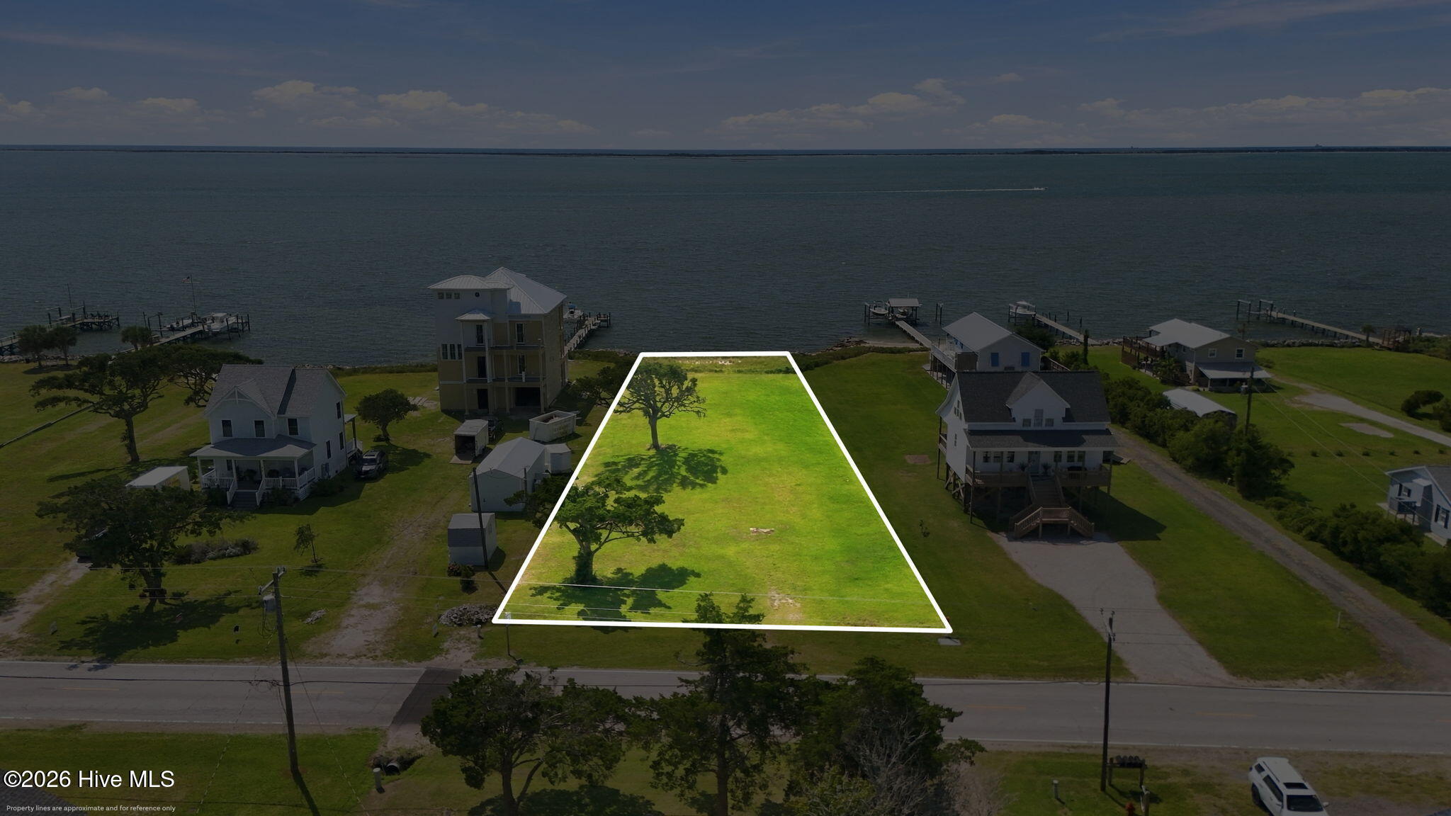 606 Island Road