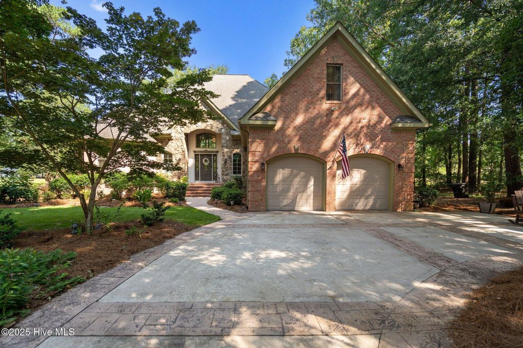 Photo of 214 Legacy Woods Drive, Wallace, NC 28466 (MLS # 100519749)