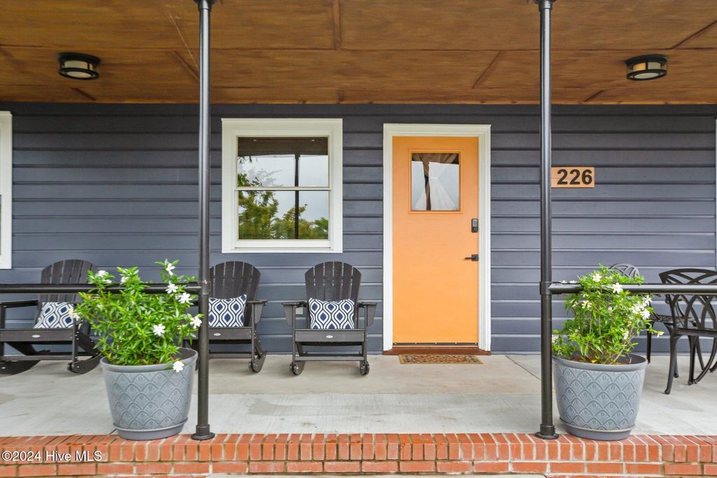 Photo of 226 E Water Street, Washington, NC 27889 (MLS # 100568507)