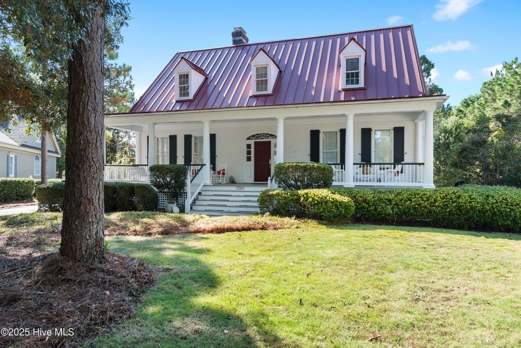 Photo of 3565 St James Drive SE, Southport, NC 28461 (MLS # 100529368)