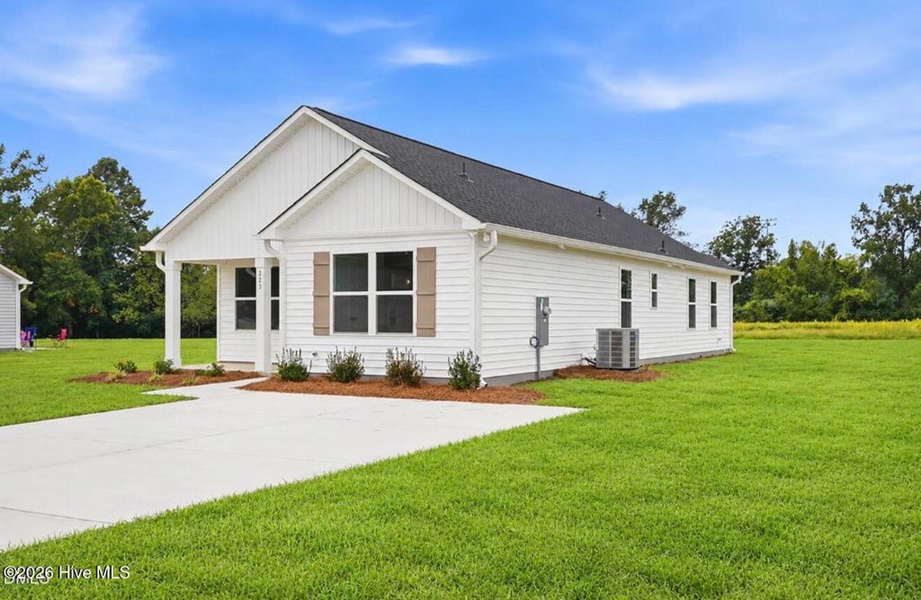 Photo of 223 Rae Street, Warsaw, NC 28398 (MLS # 100611054)