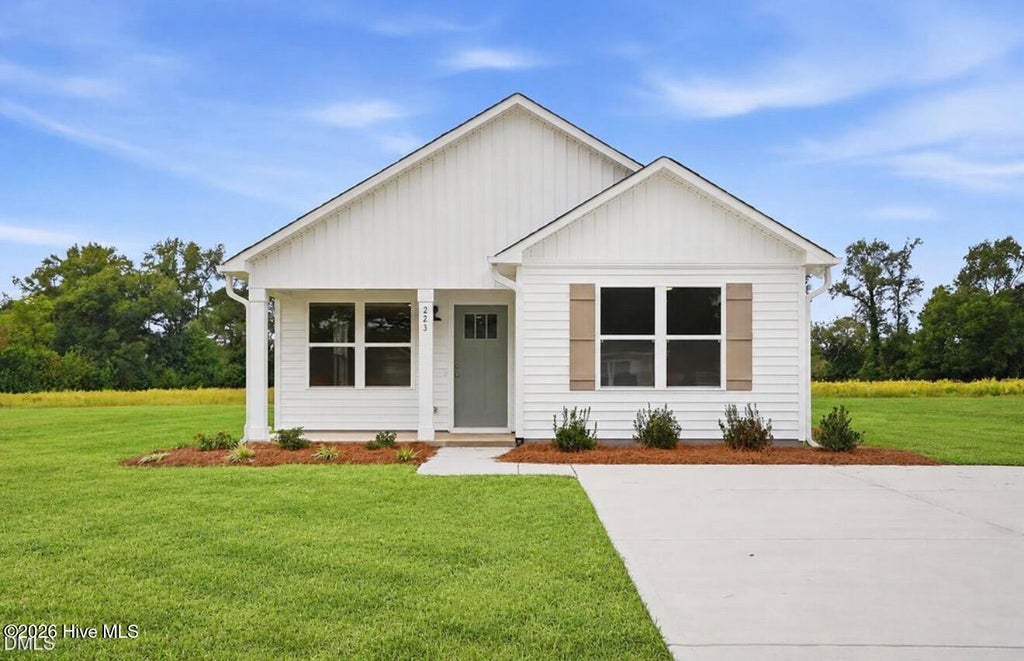 Photo of 223 Rae Street, Warsaw, NC 28398 (MLS # 100611054)