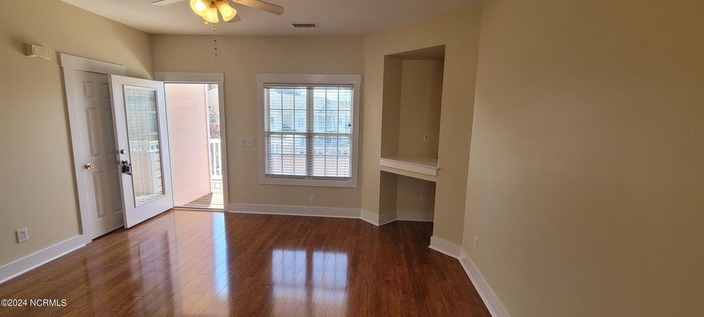Photo of 2302 Wrightsville Avenue #Apt 202, Wilmington, NC 28403 (MLS # 100570962)