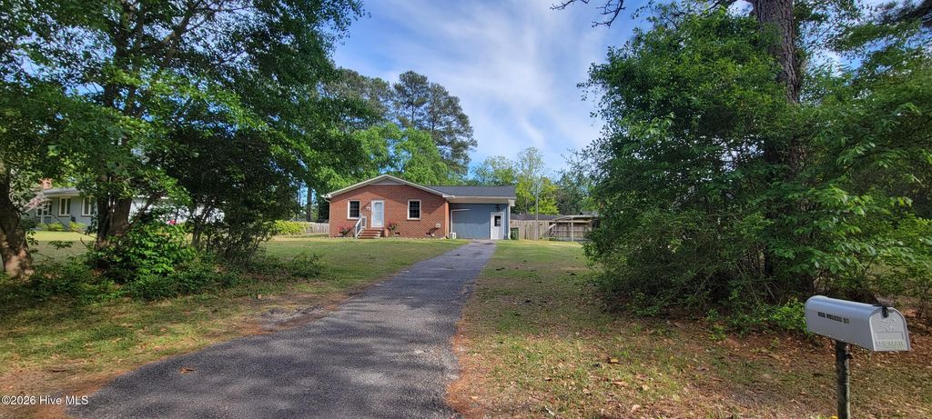 Photo of 110 Landon Drive, Washington, NC 27889 (MLS # 100571027)