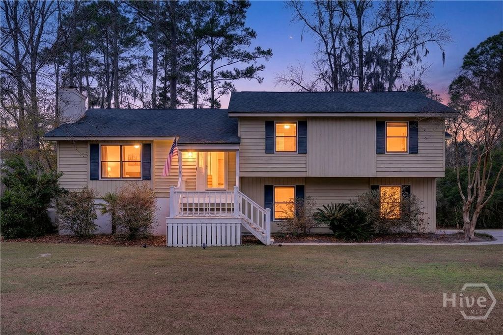 Photo of 314 Mill Run Road, Richmond Hill, GA 31324 (MLS # SA346041)