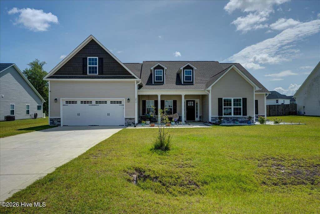 Photo of 2019 Tarpon Trail, New Bern, NC 28562 (MLS # 100595648)
