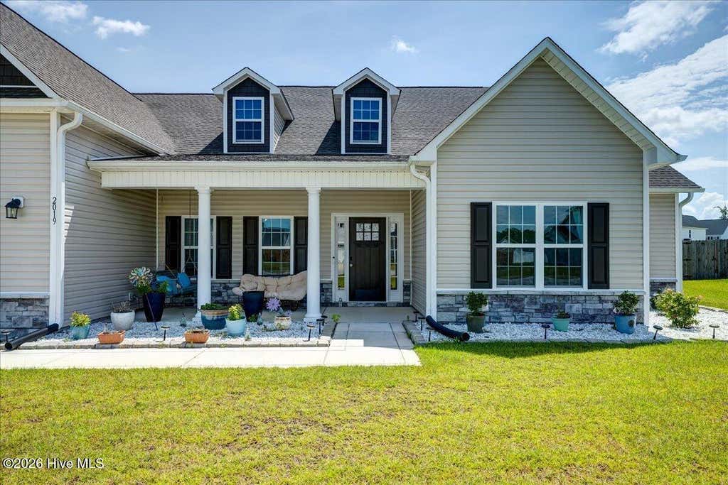 Photo of 2019 Tarpon Trail, New Bern, NC 28562 (MLS # 100595648)