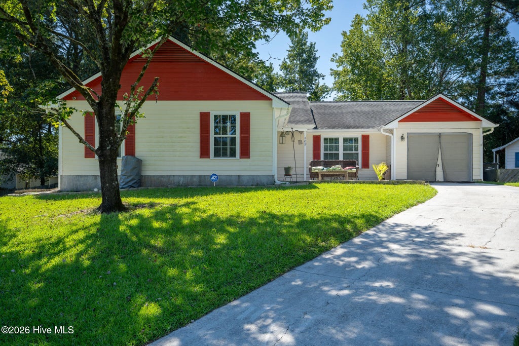 Photo of 103 Tory Circle, Jacksonville, NC 28546 (MLS # 100604959)