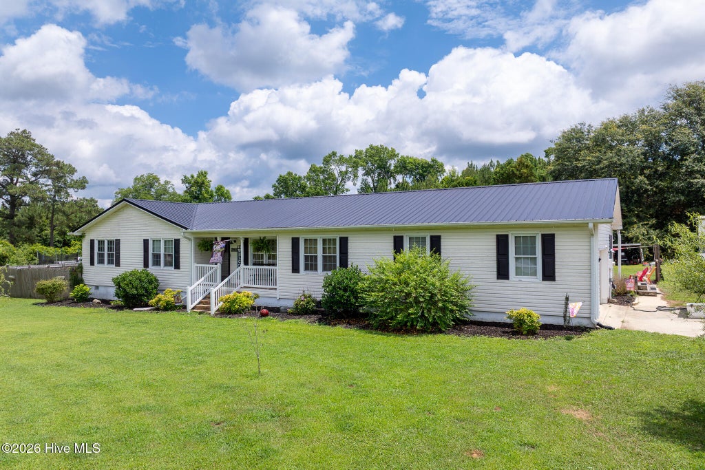 Photo of 388 Comfort Road, Richlands, NC 28574 (MLS # 100582810)