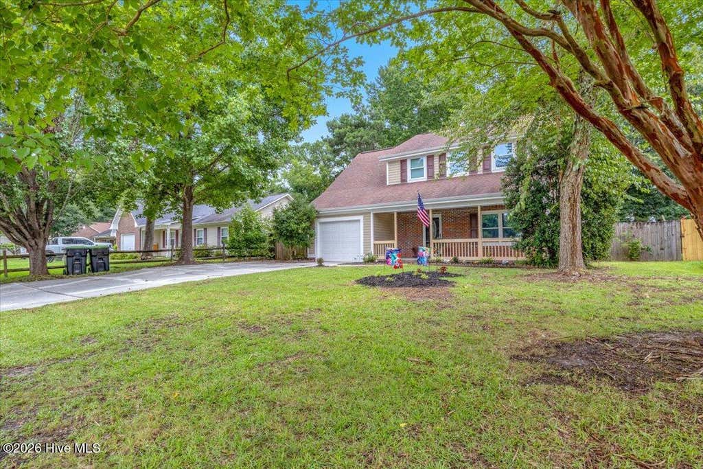 Photo of 434 Wolf Run Lane, Jacksonville, NC 28546 (MLS # 100592906)