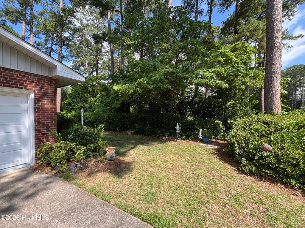 Photo of 201 Dogwood Lane, Trent Woods, NC 28562 (MLS # 100583737)
