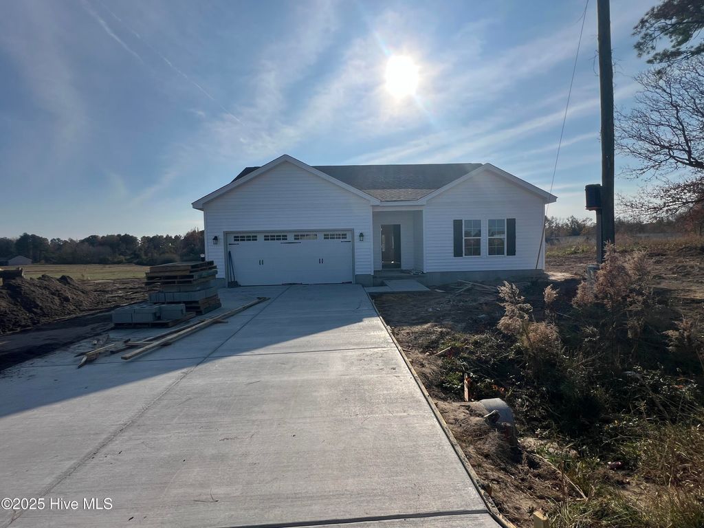 Photo of 238 Deer Haven Drive, Richlands, NC 28574 (MLS # 100544966)