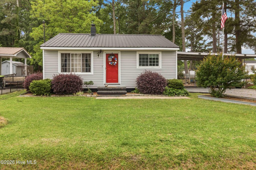 Photo of 407 E Fremont Street, Kenly, NC 27542 (MLS # 100571122)