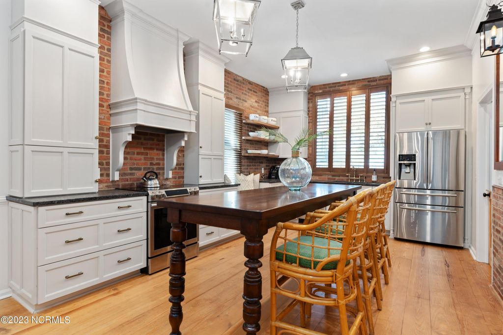 Photo of 305 Harnett Street, Wilmington, NC 28401 (MLS # 100559919)