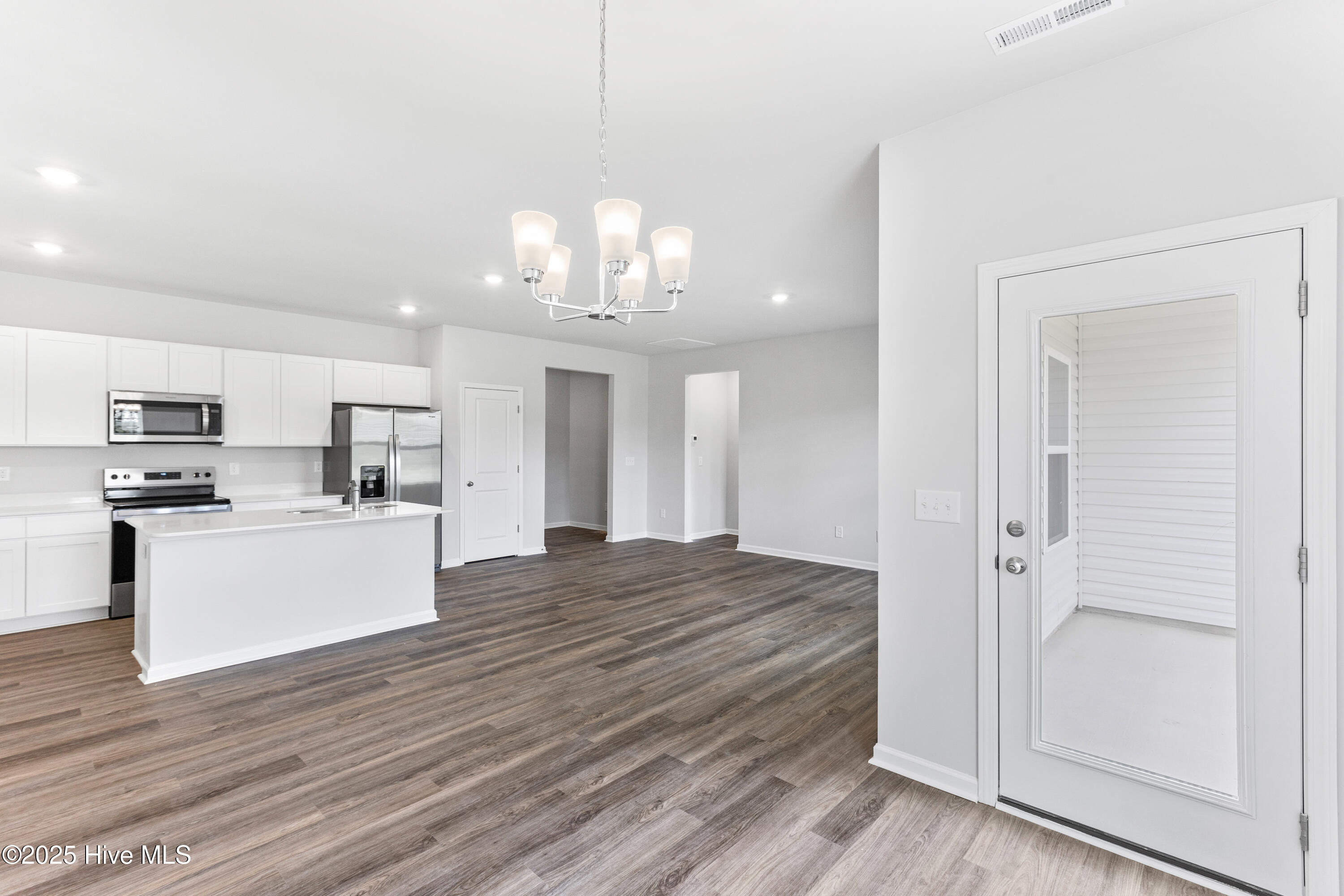 615 S Squires Run Lane