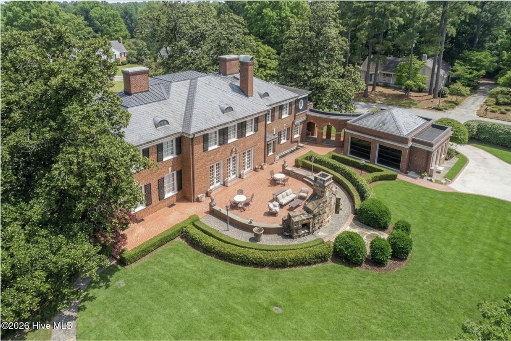 Photo of 1010 E Rock Spring Road, Greenville, NC 27858 (MLS # 100575088)