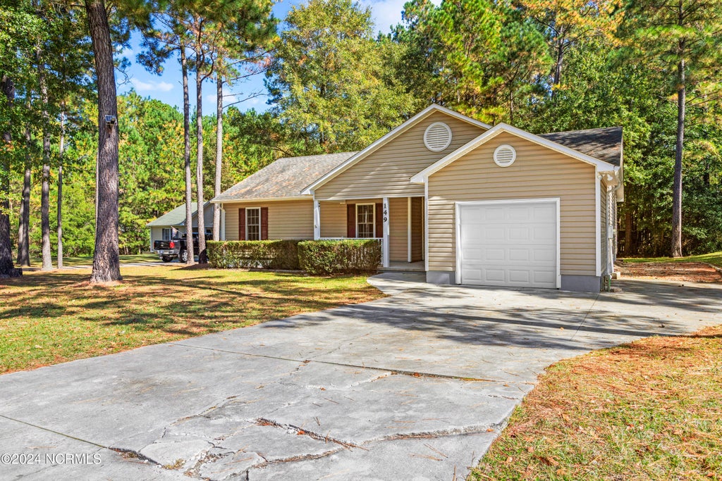Photo of 149 Live Oak Drive, Jacksonville, NC 28540 (MLS # 100613406)