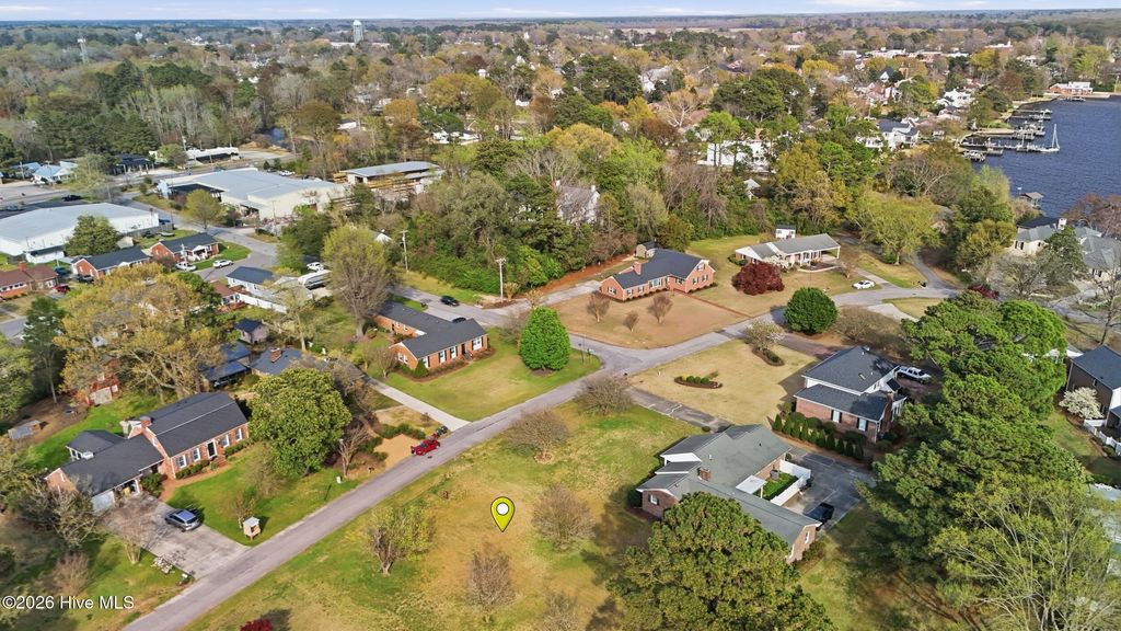 Photo of 106 Queen Anne Drive, Edenton, NC 27932 (MLS # 100563330)