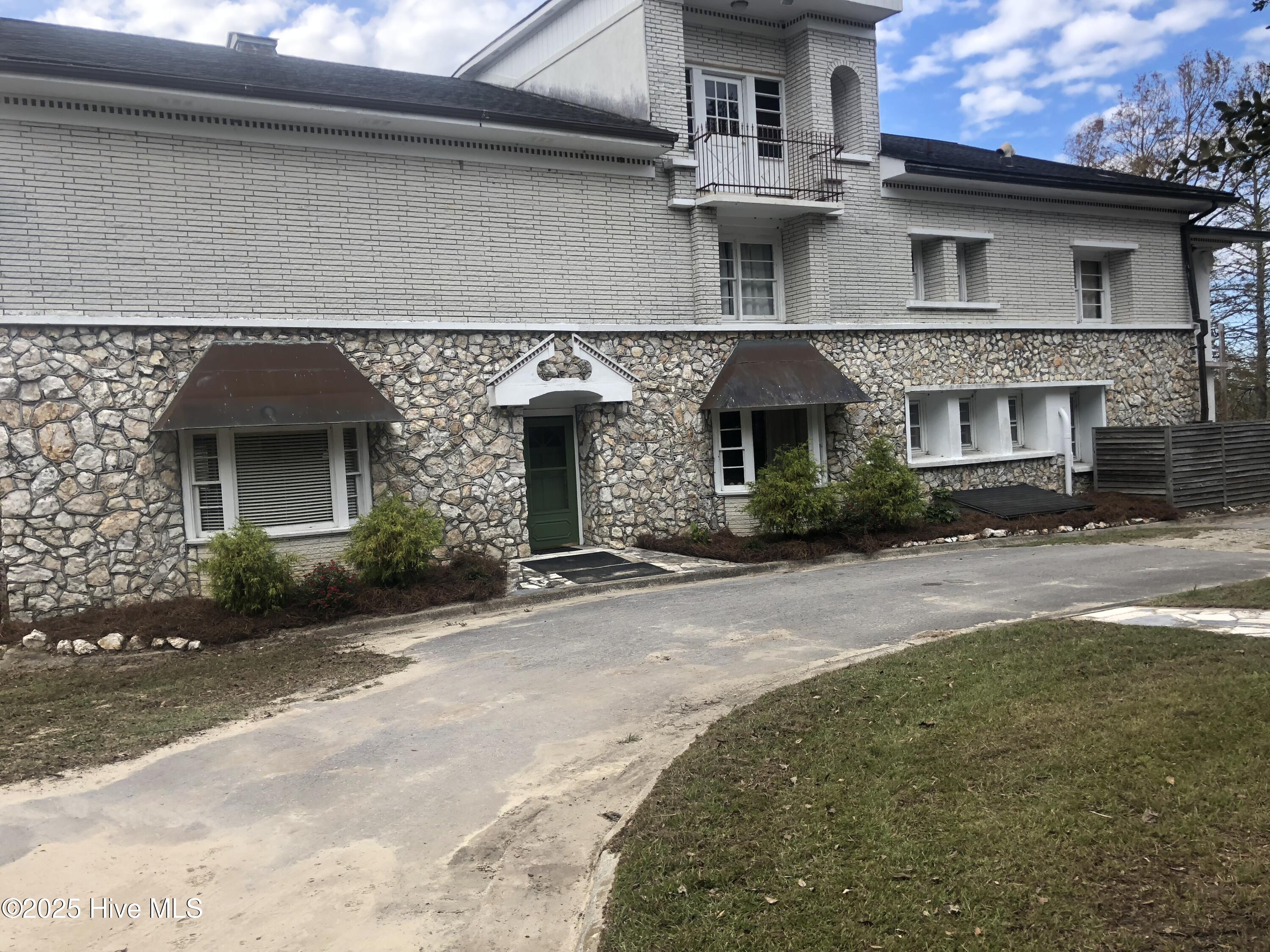 369 Holly Ridge Road