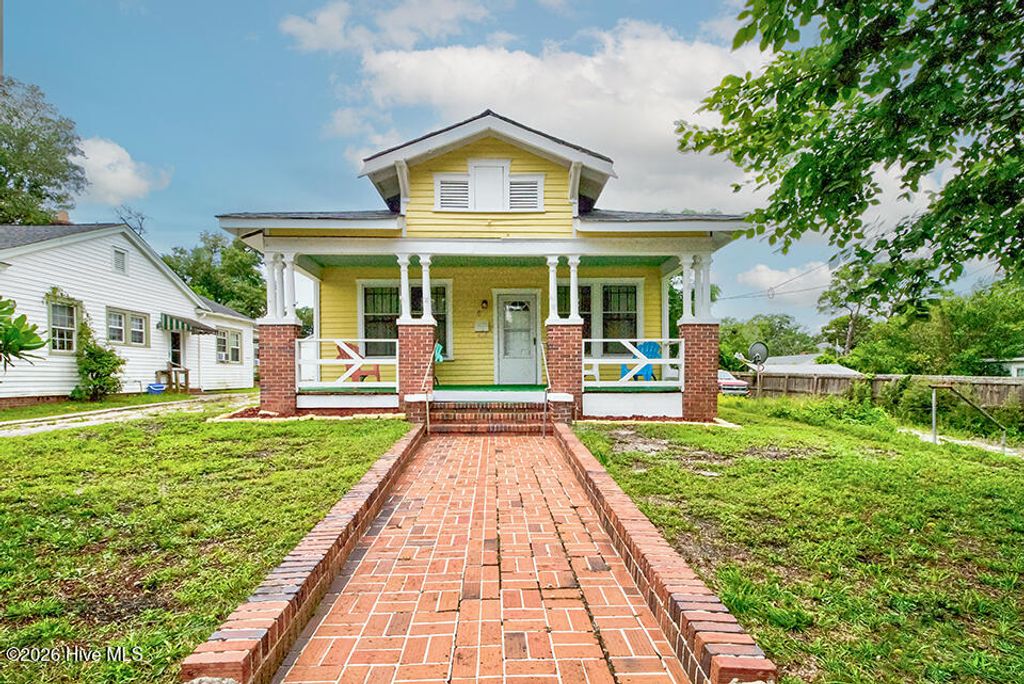 Photo of 2046 Carolina Beach Road, Wilmington, NC 28401 (MLS # 100558773)