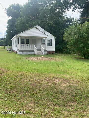 Homes For Sale - 22 Warren Chapel Church Road<br/> Chocowinity, NC 27817
