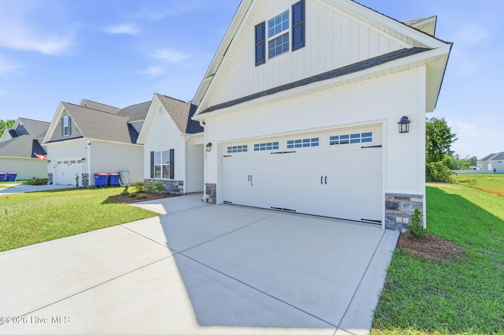 Photo of 626 Indigo Johnston Drive, Jacksonville, NC 28546 (MLS # 100542069)
