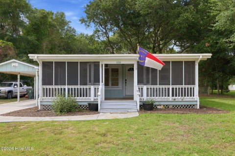 Photo of 390 Pearson Circle, Newport, NC 28570 (MLS # 100599677)