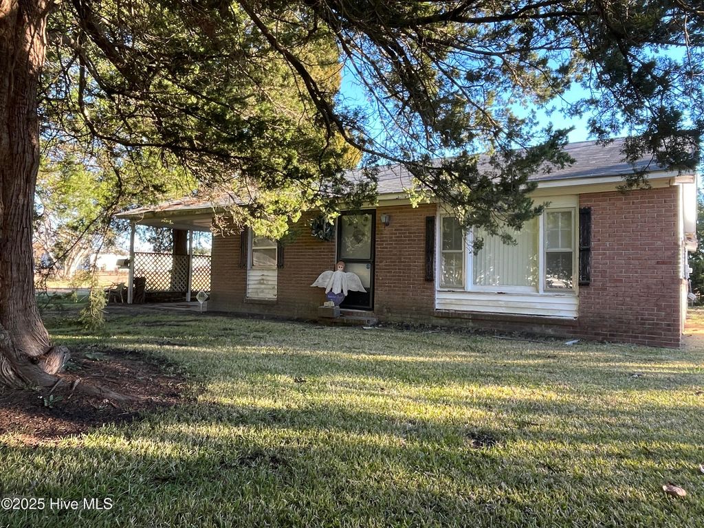 Photo of 1245 Halltown Road, Jacksonville, NC 28546 (MLS # 100546227)