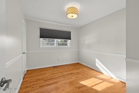 Tiny photo for 318 White Oak Street, Jacksonville, NC 28540 (MLS # 100610377)