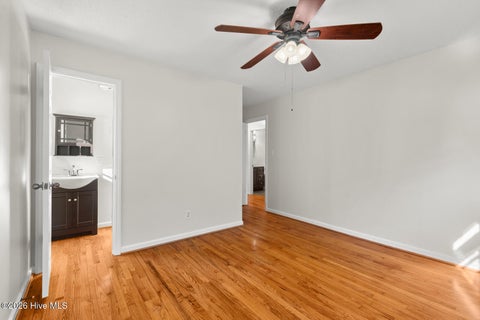 Tiny photo for 318 White Oak Street, Jacksonville, NC 28540 (MLS # 100610377)
