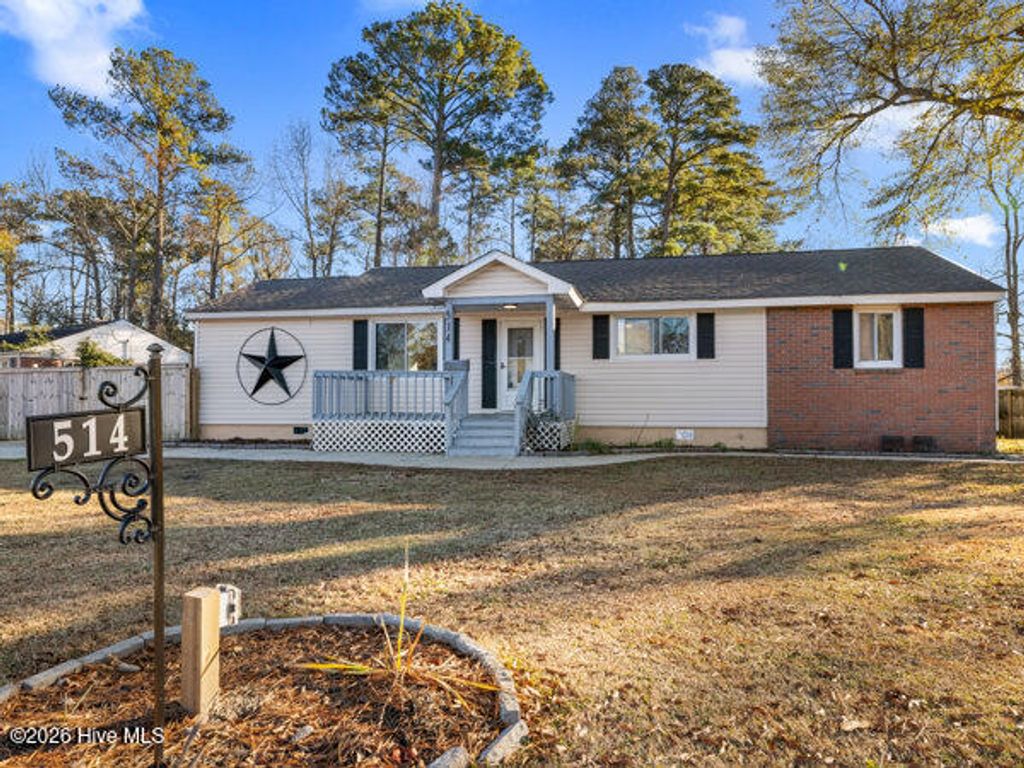 Photo of 514 Seminole Trail, Jacksonville, NC 28540 (MLS # 100559147)