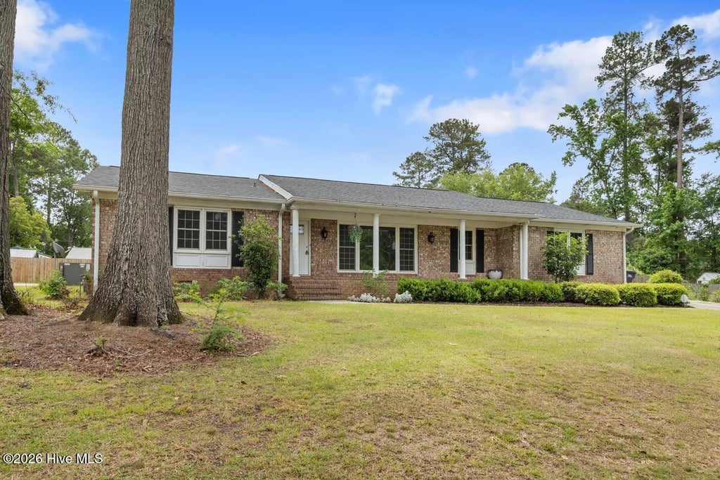 Photo of 2924 Westchester Drive, Augusta, GA 30909 (MLS # 100603537)