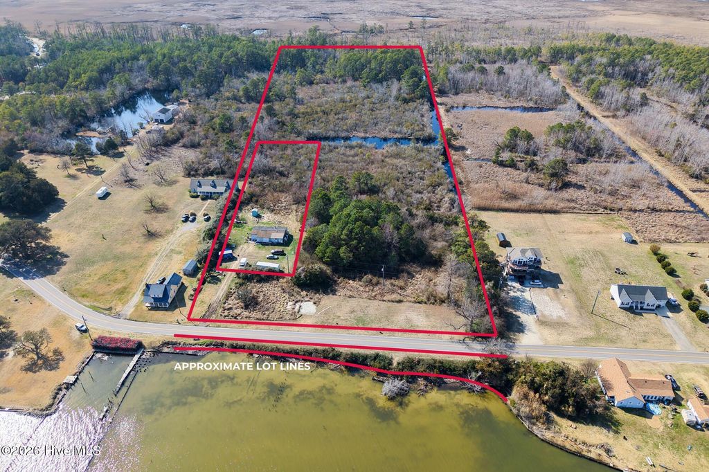 Photo of 959 Waterlily Road, Coinjock, NC 27923 (MLS # 100561979)