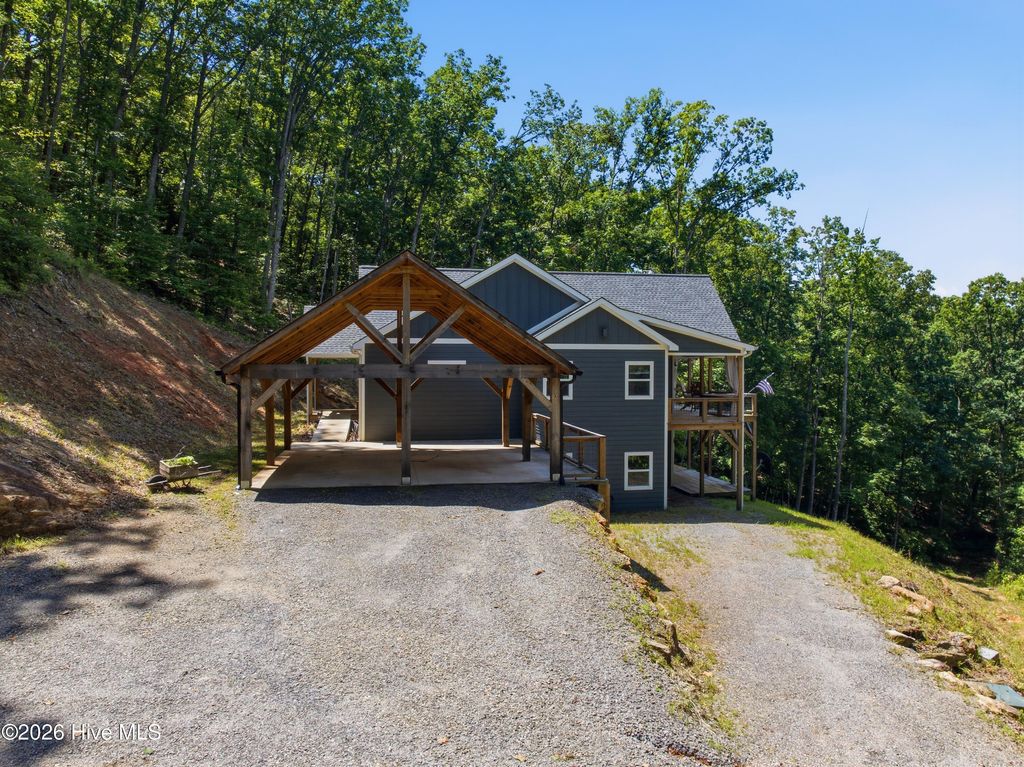 Photo of 154 Blueberry Hill, Hayesville, NC 28904 (MLS # 100584365)