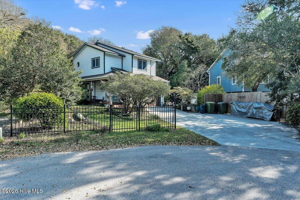 Photo of 5505 Fredeen Court, Emerald Isle, NC 28594 (MLS # 100561735)