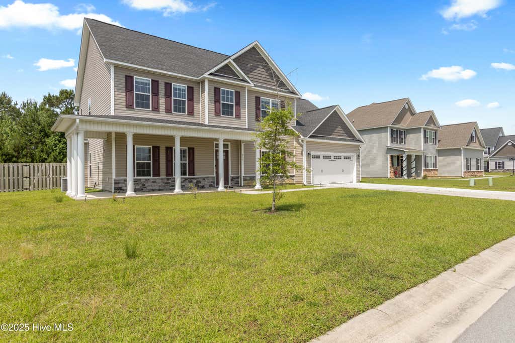 Photo of 215 Old Field School Lane, Jacksonville, NC 28546 (MLS # 100594846)