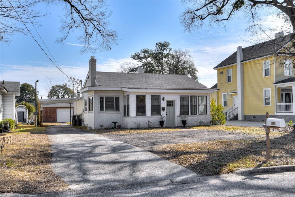 Photo of 1726 Pennsylvania Avenue, Augusta, GA 30904 (MLS # 551916)