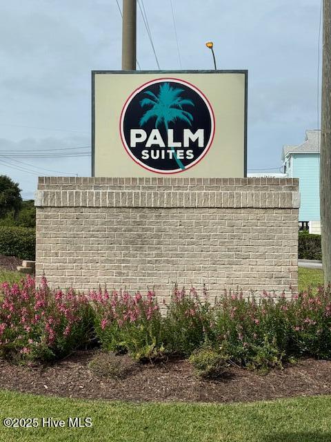 602 Ft Macon Road W 132