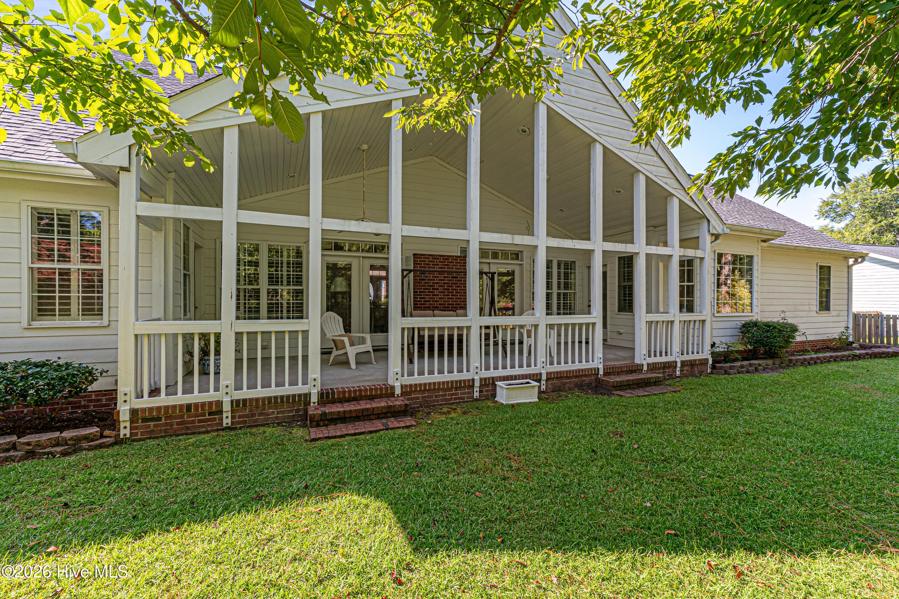 102 Fairway Drive W